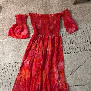 Boohoo - Abstract Print Maxi Dress - LEFT SLEEVE DETACHED